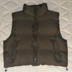 Zara women’s puffer vest